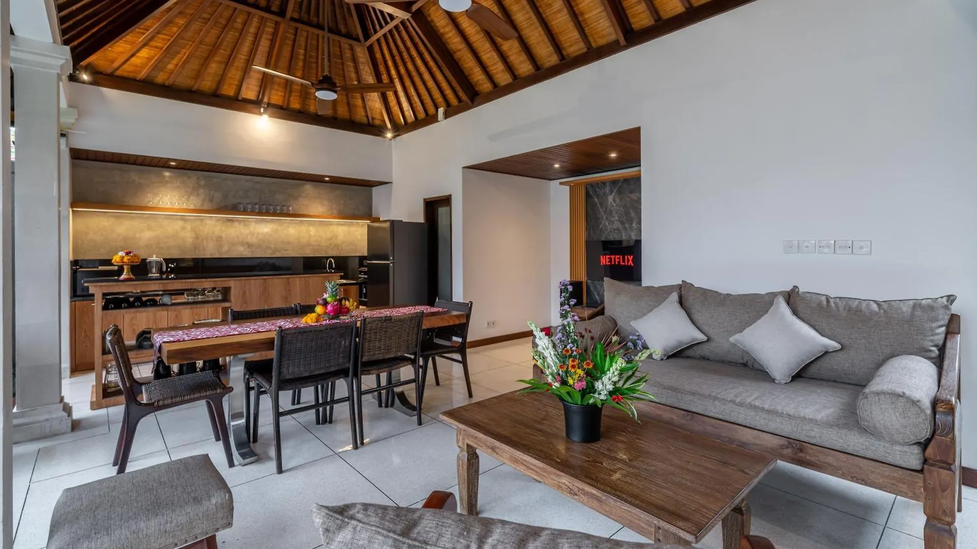 סמיניאק Villa Md 2 Stylish 3 Bedroom W/ Sunny Pool At Prime Eat Street
